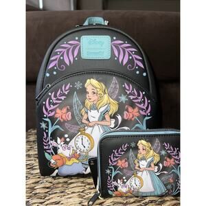 NWT Loungefly Alice In Wonderland Winter Drawing Mini Backpack And Wallet Set